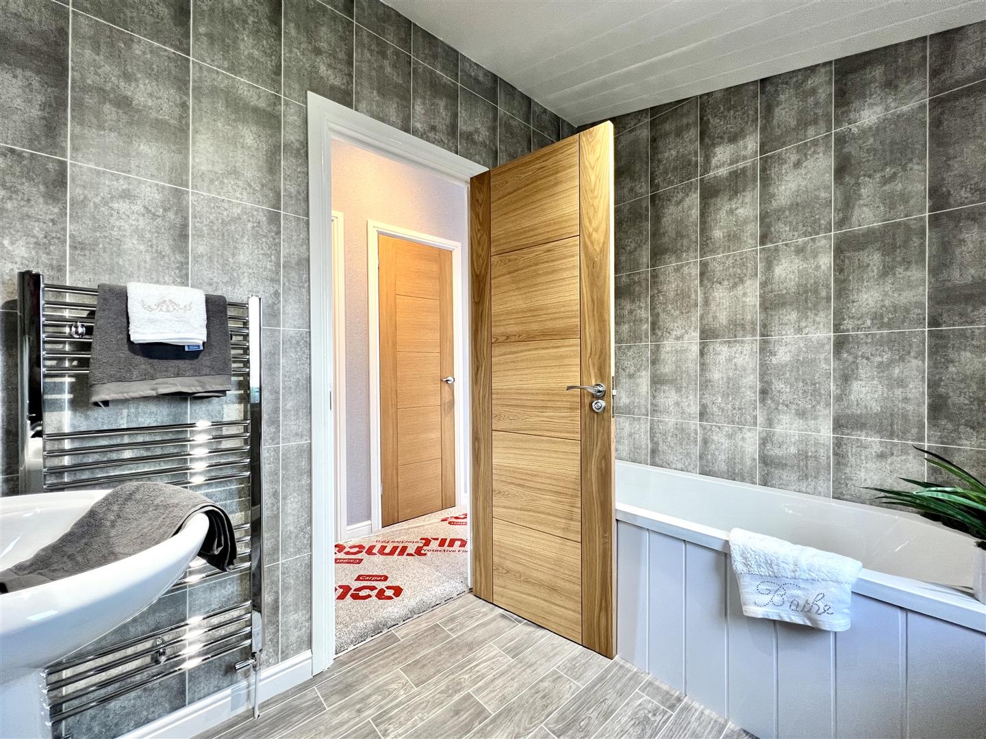 Cot Castle Park, Strathaven Road, Stonehouse Residence Estate Agents